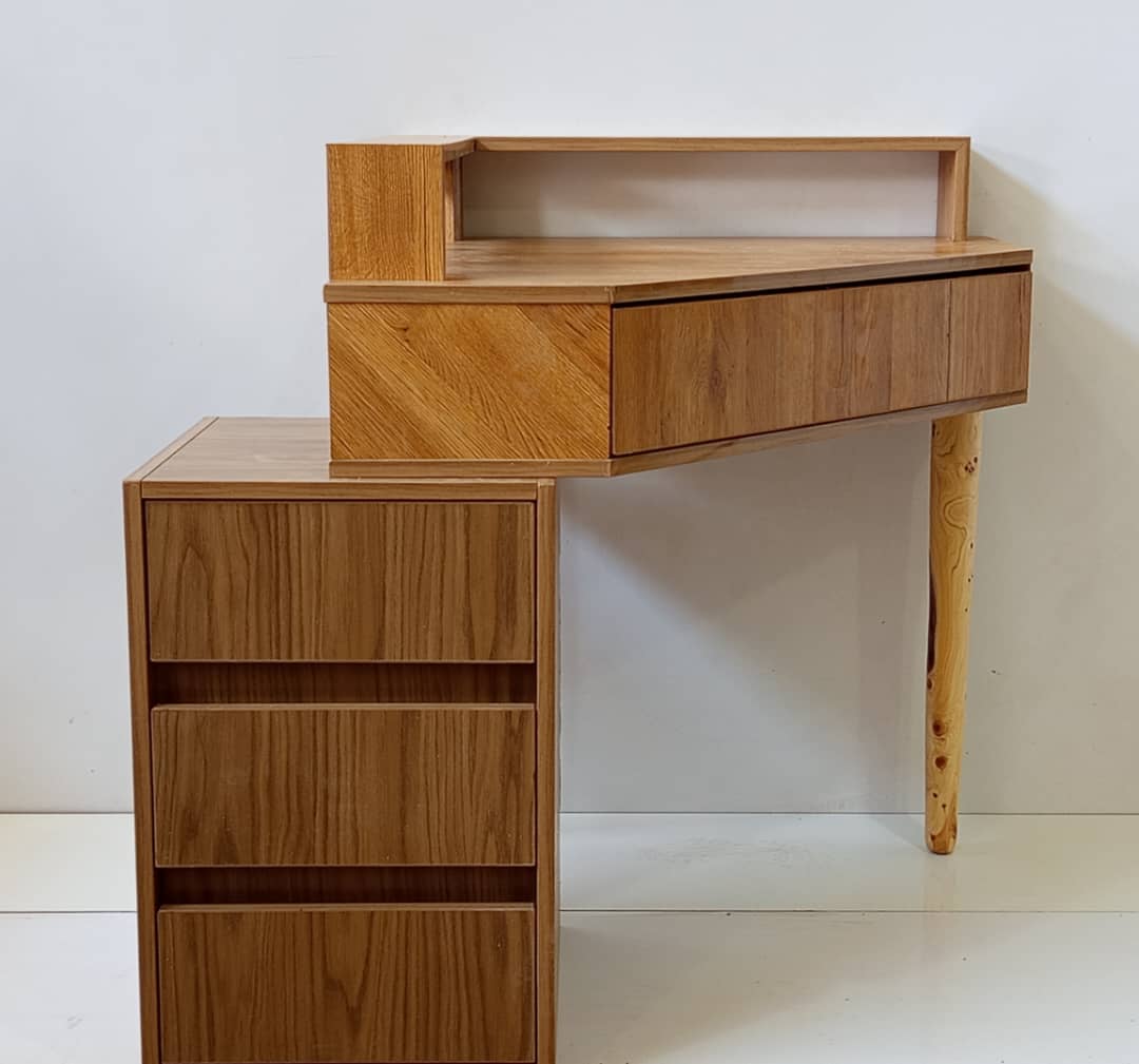 قیمت و خرید آنلاین میز آرایش کنج