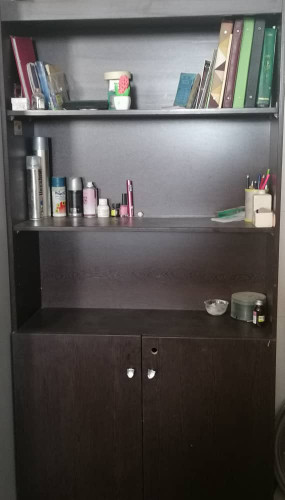 کتابخانه بزرگ و ایستاده با طبقه مجزا قفل دار